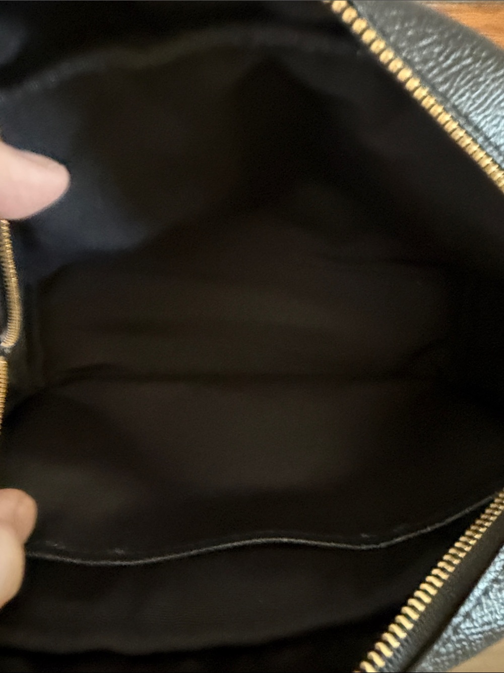 Coach Boxy Leather Cosmetic Case Wristlet - Picture 3 of 4